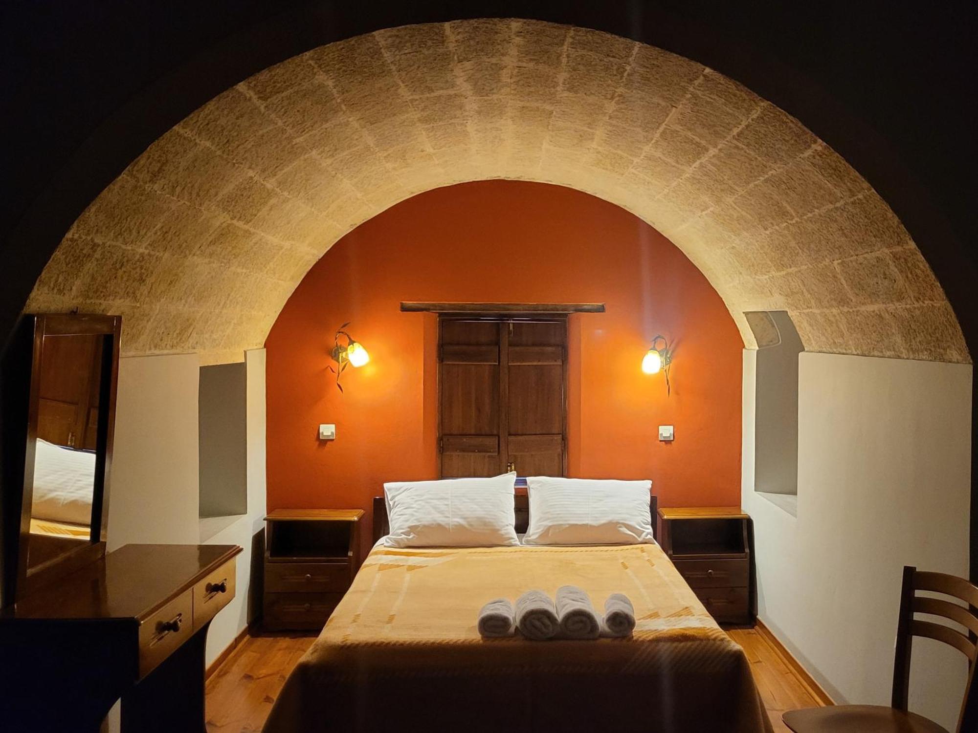 Hotel Lithochtisto Monemvasía Habitación foto